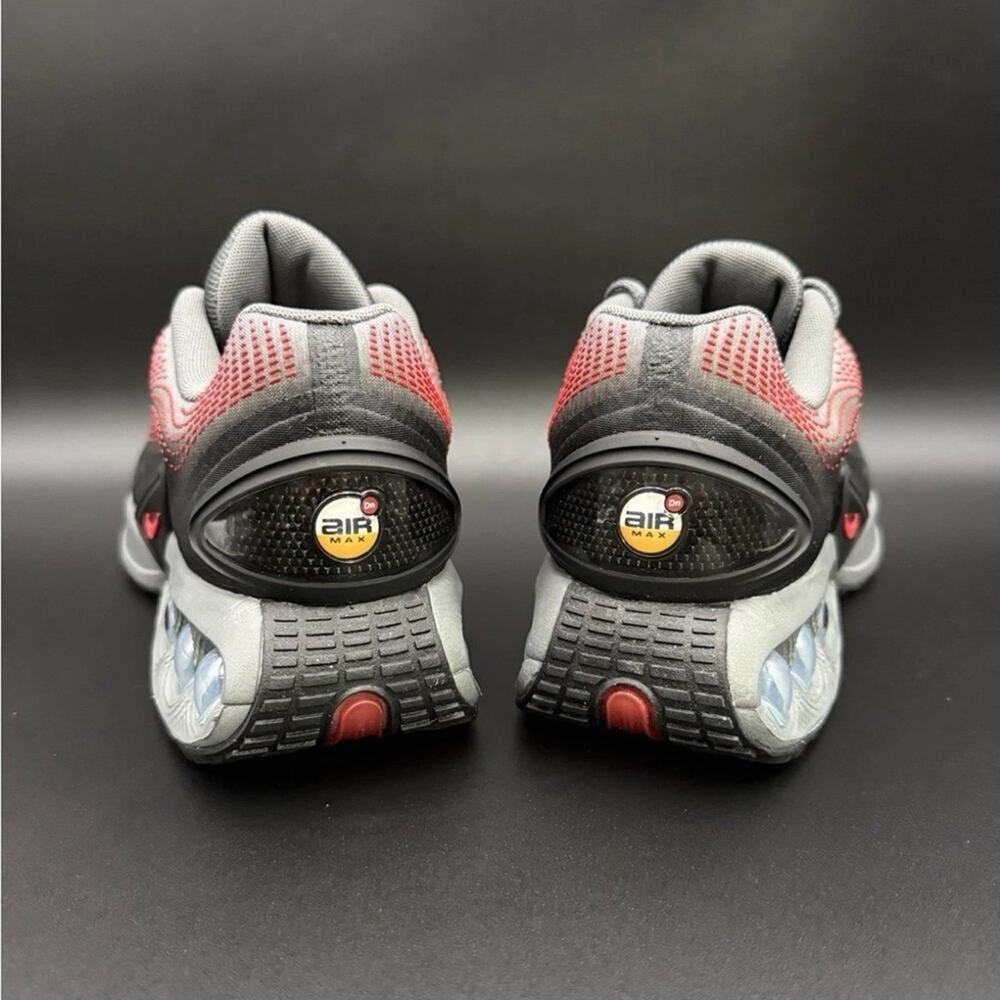 Nike Air Max DN Black University Red Iron Grey HM0708-002 men’s size 10 - Picture 2 of 6